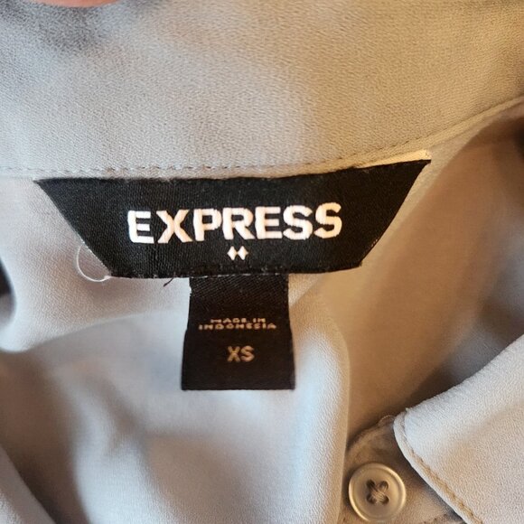 EXPRESS POWDER BLUE BUTTON UP BLOUSE WITH SMOCKED SLEEVE CUFFS - XS - Picture 6 of 6